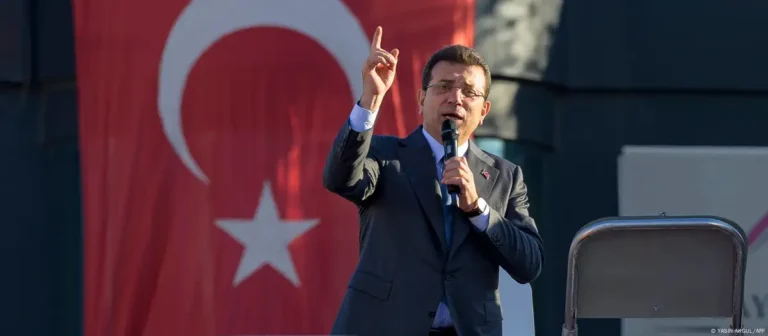 Alcalde de Estambul preso