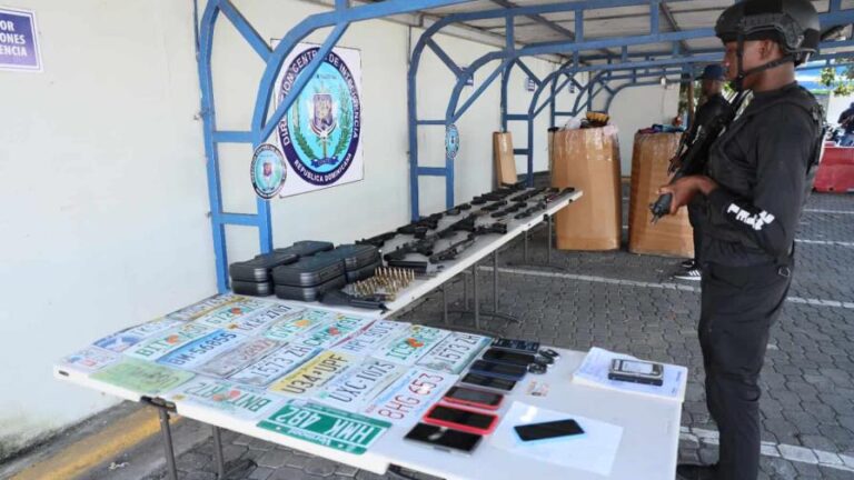 Desmantenlan trafico de armas en Bani