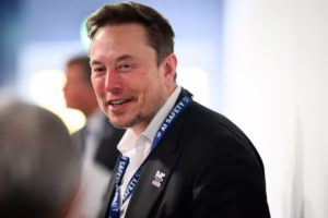 Elon Musk vende X