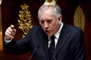 Francia aseguro UE cedera a los aranceles de Trump