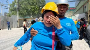 Mujer tailande llora
