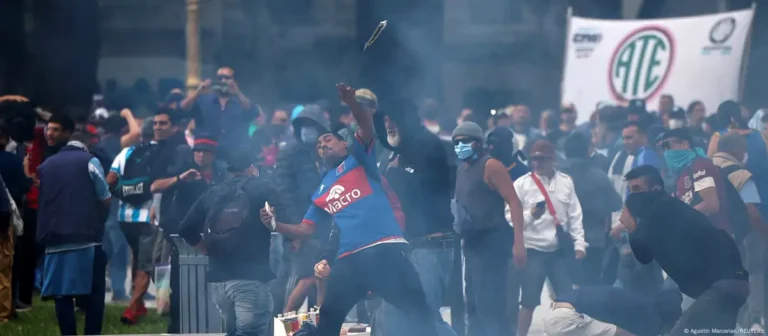 Protesta jubilados argentinos