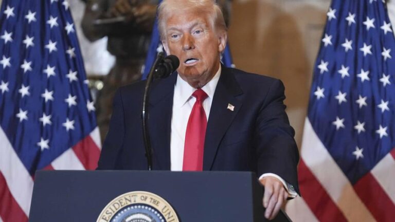 Trump firma orden para prueba ciudadania