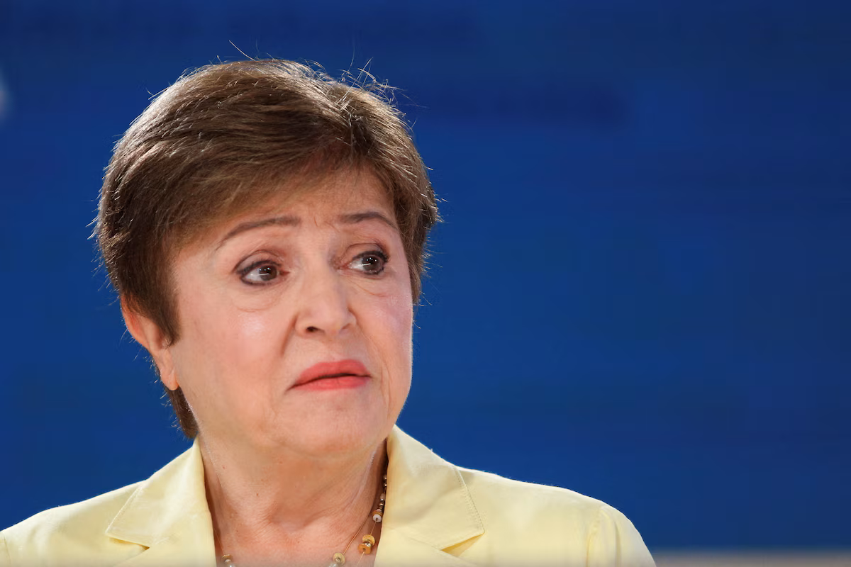 Directora FMI advierte