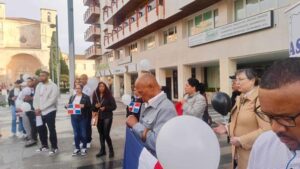 Dominicanos en vigilia por muertos en Jet Set