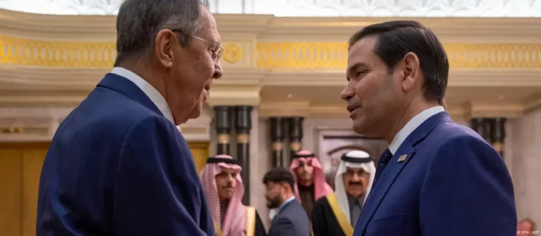 Mario Rubio y canciller ruso