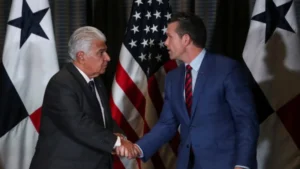 Peter Hegseth y el presidente de Panama