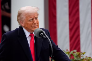 Trump asegura su politica es correcta