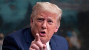 Trump indulta republicana corrupta