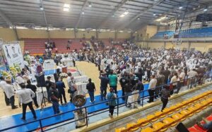 Velatorio muiltiple en polideportivo de Haina