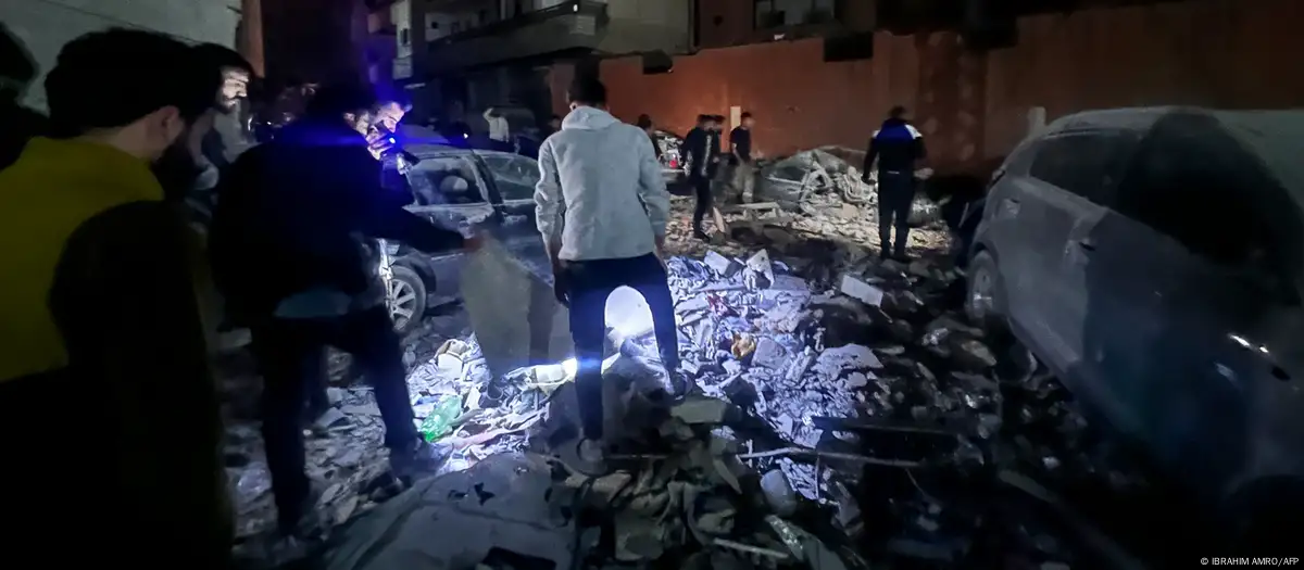 bOMBARDEO DE iSRAELA