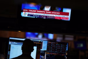 wALL sTREET SIGUE EN BAJA