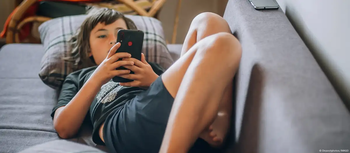 Adolescentes redes y depresion