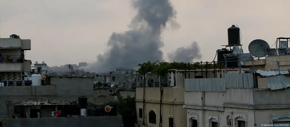 Columna de humo en Gaza