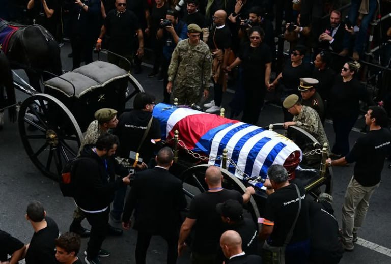 Feretro de Pepe Mujica