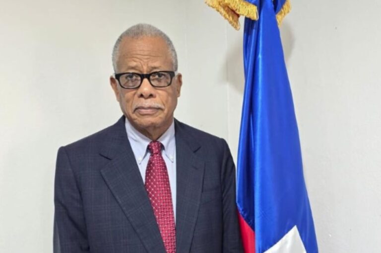 Fritz-Longchamps-embajador-en-Republica-Dominicana-e1747959569298