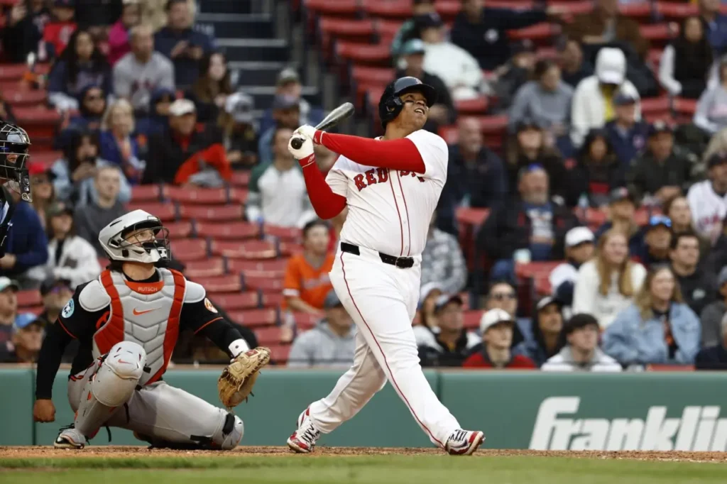 Rafael Devers muestra su poderio