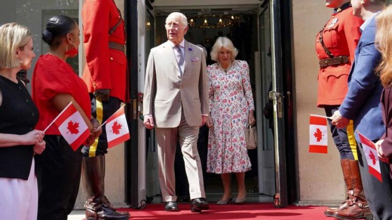 Rey Carlos III y Camila