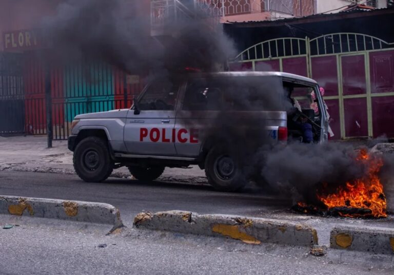 Siguen las pandillas masacrando en Haiti