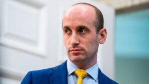 stephen-miller-b1f4c31f-focus-0-0-896-504