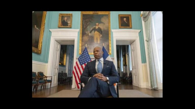 Eric Adams pierde apoyo de dominicanos