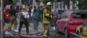 Escombros en las calles de Teheran