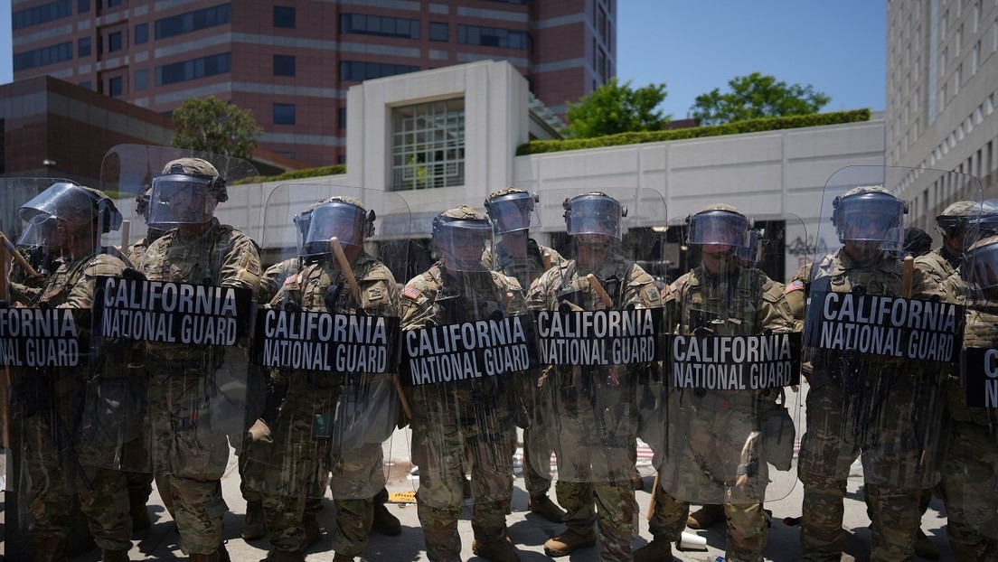 Guardia Nacional patrulla calles de Los Angeles
