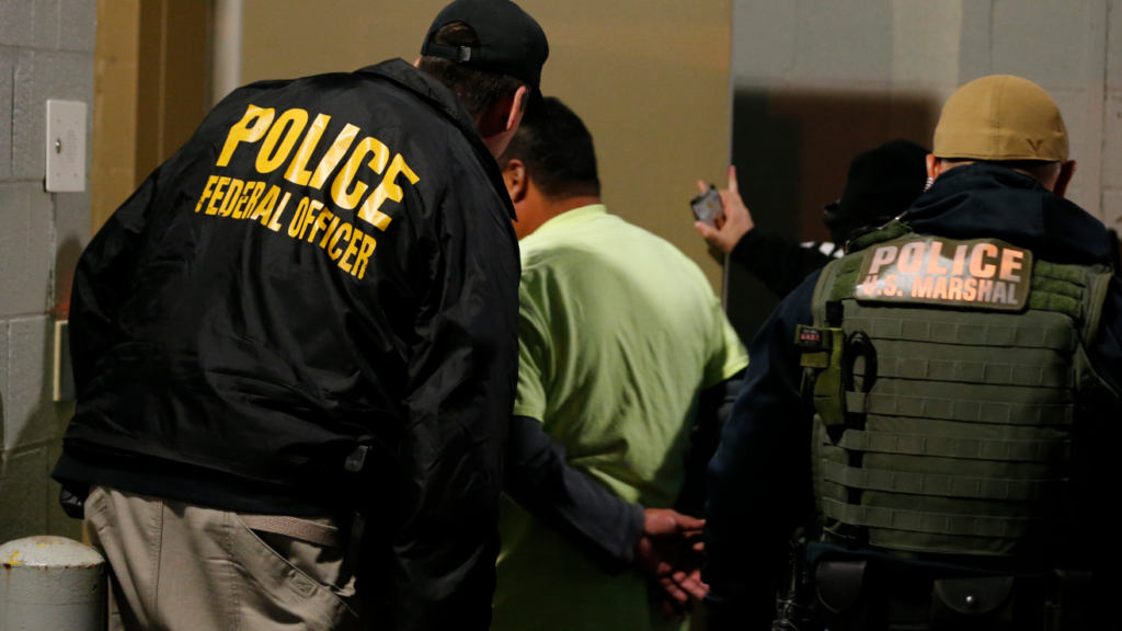 ICE arresta boricuas