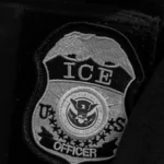 ICE propone un seguro de responsabilidad jurídica que protegería a los agentes locales que realizan arrestos migratorios