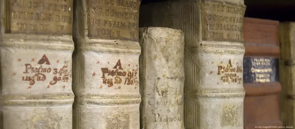 La Biblia, quien la escribió