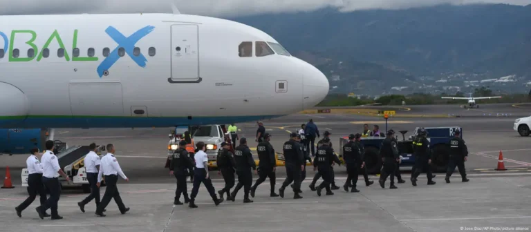 Migrantes deportados a Costa Rica