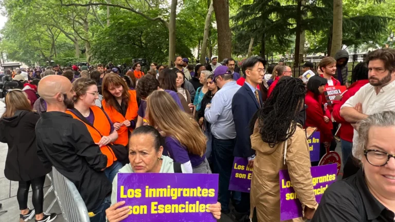 NYC protesta en apoyo a Los Angeles