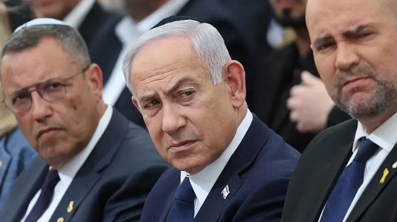 Netanyahu y 2 de su gabinete