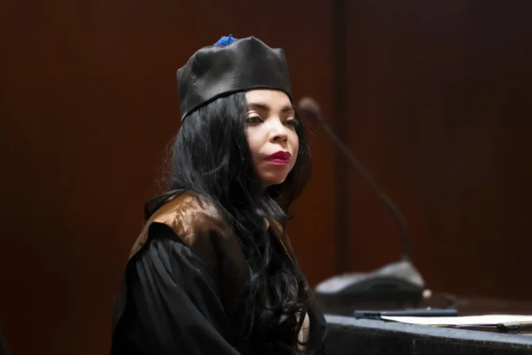 Procuradora-Yeni-Berenice-Reynoso