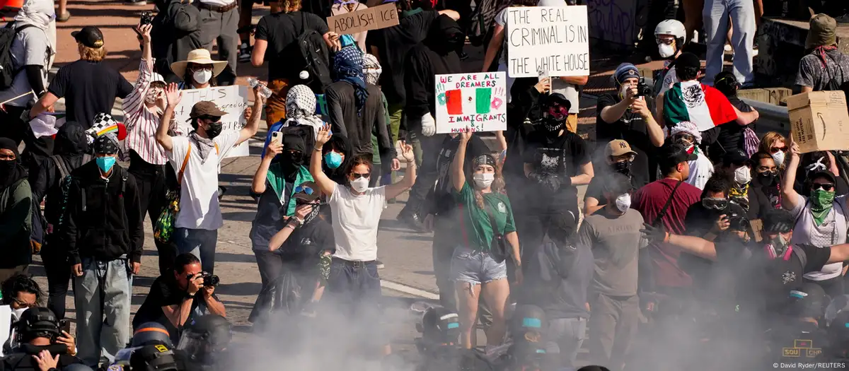 Trump son enemigos extranjeros