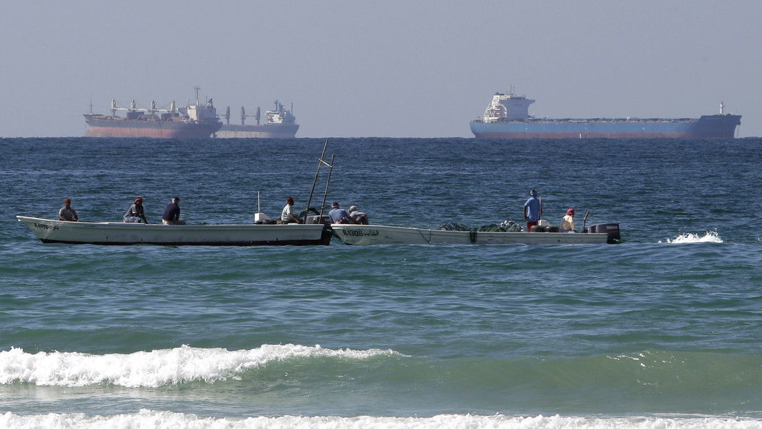 Barcos pesqueros frente al estecho de Ormuz