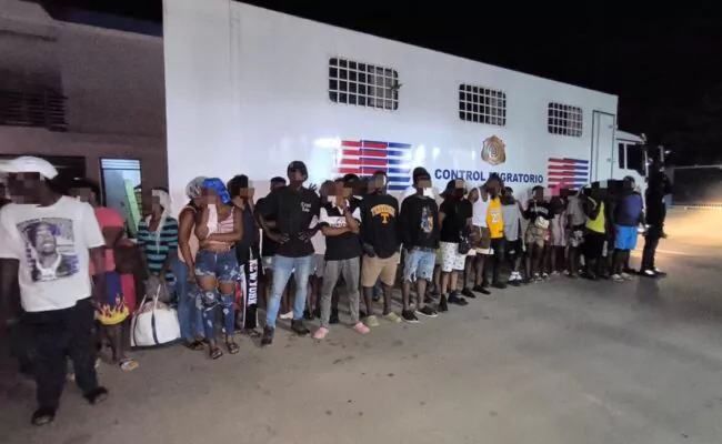 HAITIANOS-APRESADOS-EN-CENTROS-DE-BEBIDAS-650x400