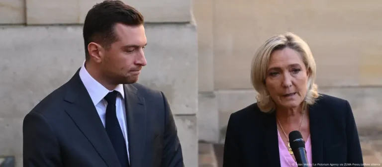 Jordan Bardella y Marine Le Pen