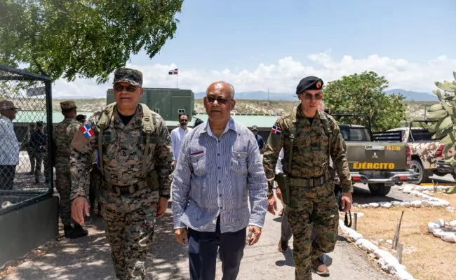 SECRETARIO-GENERAL-OEA-EN-LA-FRONTERA-650x400