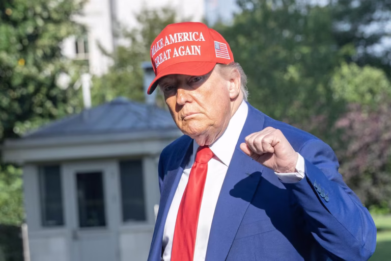 Trump feliz por aprobacion