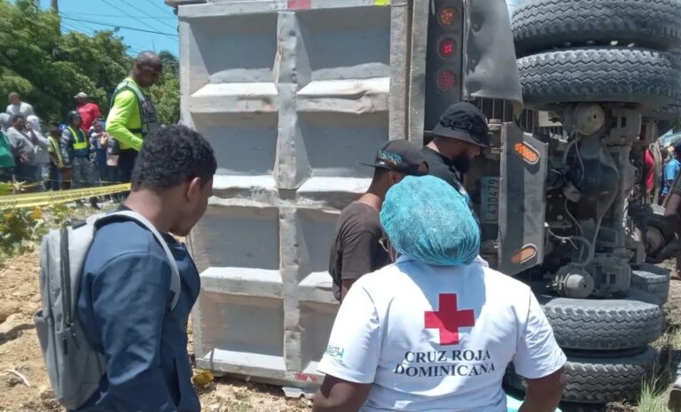 Accidente-en-la-autopista-6-de-Noviembre-con-5-muertos