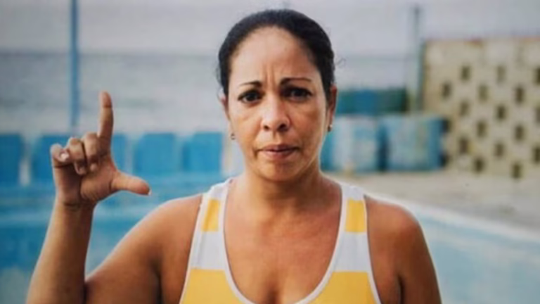 Aymara Nieto,deportada de Cuba,siendo cubana, por opositora