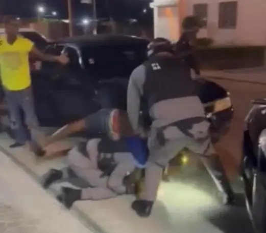 En Barahona enfrentamiento policias y civiles