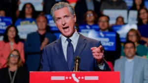 Gavin Newsom,gobernador de California lider democrata