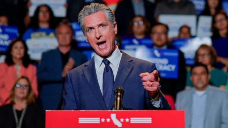 Gavin Newsom,gobernador de California lider democrata