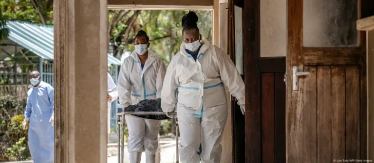 Kenia hallan 37 muertos, posible rito religioso