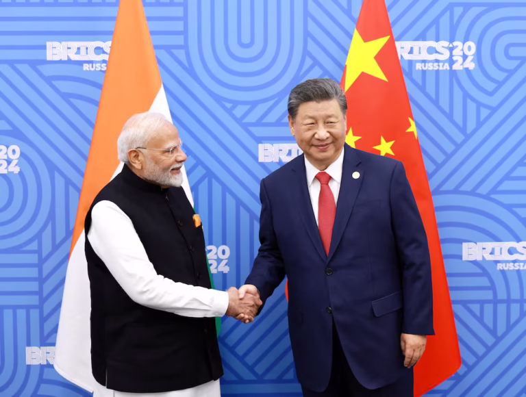 Primer ministro indio, Narendra Modi y el presidente chino Xi Jinping