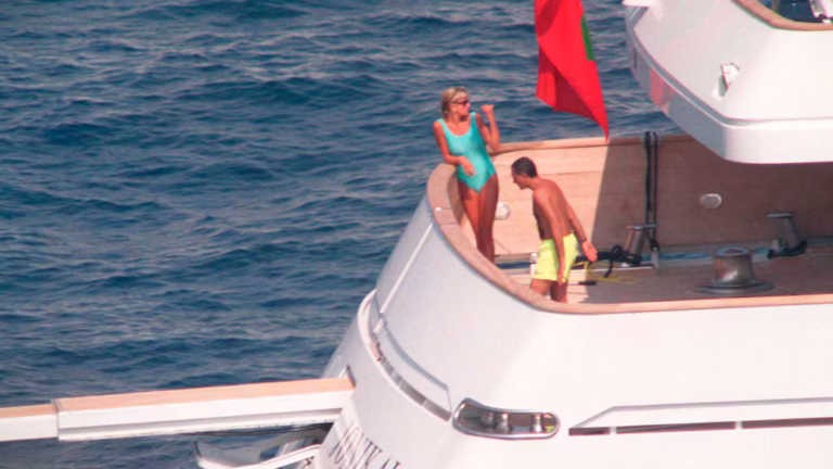 Princesa Diana y Dodi Al-FAYED en 1997