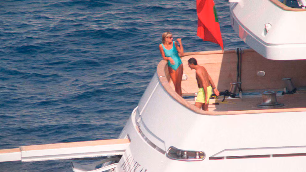 Princesa Diana y Dodi Al-FAYED en 1997