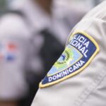 Rescatan a una mujer que habría sido raptada en Santiago/ Se entregan 2 más buscados por la policía